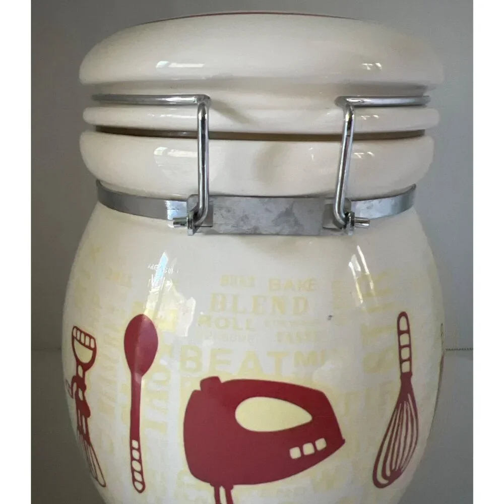 Retro Kitchen Canister Ceramic Hinged Lid Gasket Baking Pattern White Yellow Red
